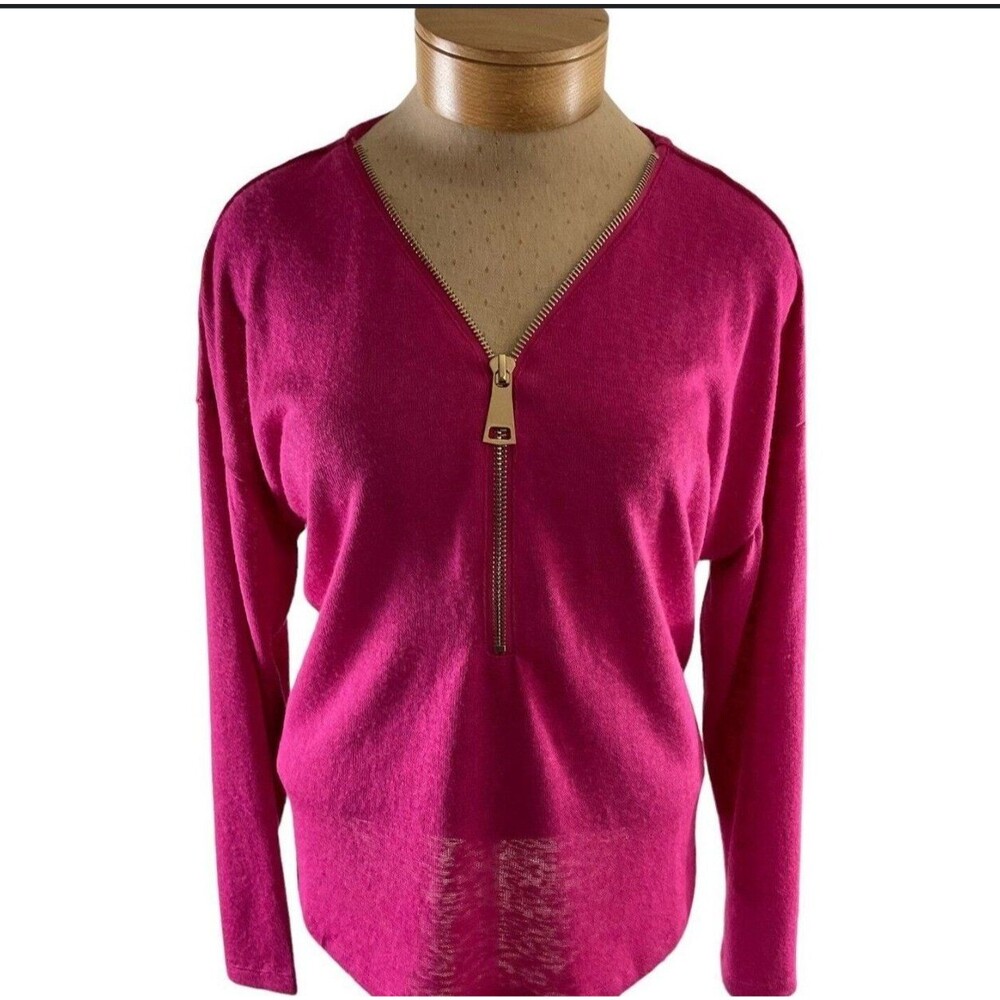 NWT Carmen Marc Valvo pink w gold zippered sweater